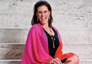 Retrato de Narcisa em casa